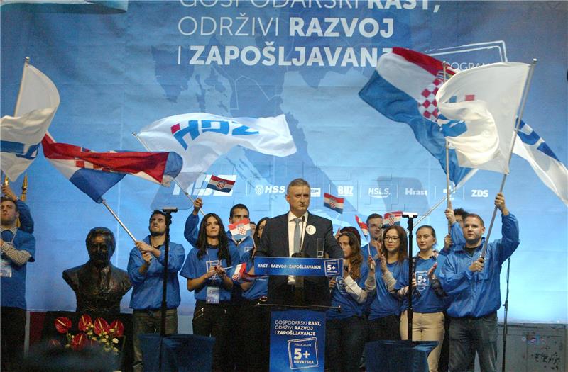 IZBORI 2015. Karamarko: Riječki HNK postao prostor kulturne okupacije i izrugivanja hrvatskoj kulturi i narodu