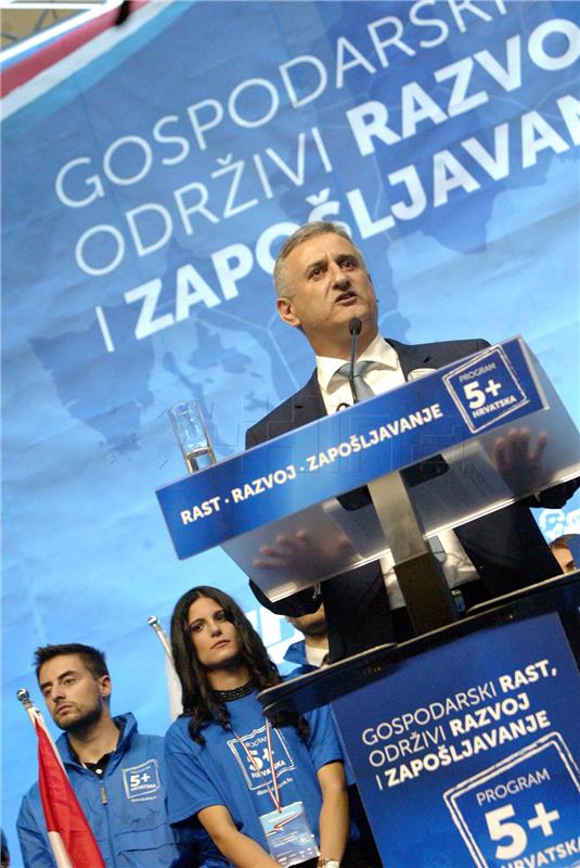 IZBORI 2015. Karamarko: Riječki HNK postao prostor kulturne okupacije i izrugivanja hrvatskoj kulturi i narodu