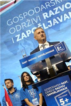 IZBORI 2015. Karamarko: Riječki HNK postao prostor kulturne okupacije i izrugivanja hrvatskoj kulturi i narodu