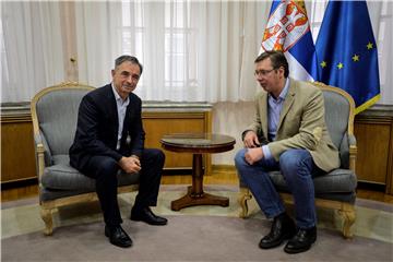 Vučić primio Pupovca