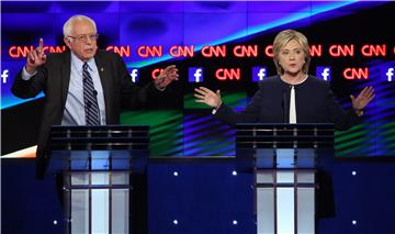 USA ELECTIONS DEMOCRATIC DEBATE