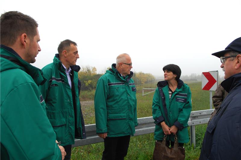 Jakovina i Plišić obišli radove na kanalu Kupa - Korana; ne očekuju poplavu