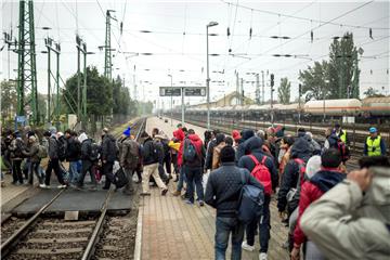 HUNGARY AUSTRIA MIGRATION