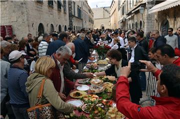 Dubrovačkom trpezom simbolično završila turistička sezona