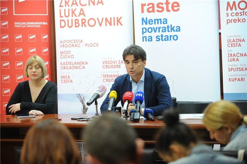 Konferencija za medije Branka Grčića 26.10.2015.