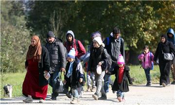 IZBJEGLICE Migranti stalno pristižu - do 15 sati u Hrvatsku ih ušlo 5873