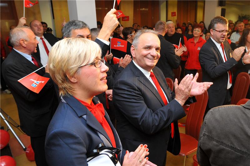 IZBORI 2015. HDSSB: nećemo ući u vladu u kojoj će sjediti SDSS