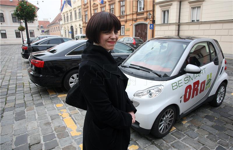  Konferencija za novinare predsjednice ORaH-a 27.10.2015 