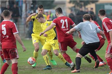 Nogomet: Mladost Ždralovi - Dinamo