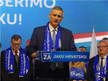  IZBORI 2015. Karamarko u Kostreni: Komu više lažu  