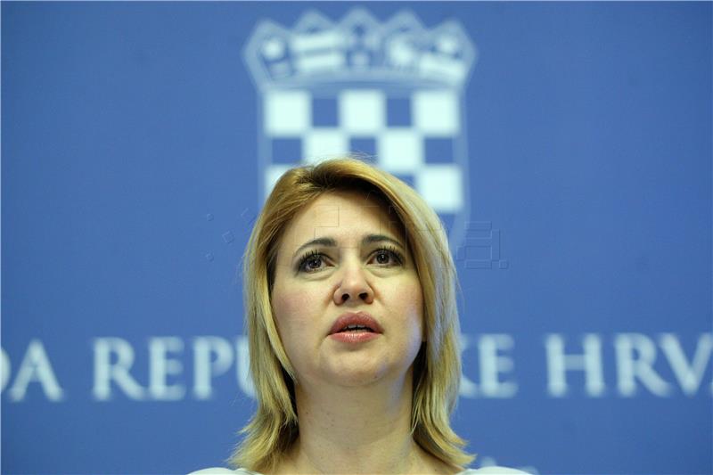 Milanka Opačić dala izjavu za medije u povodu proglašenja projekta e-Građani najboljim u Europi