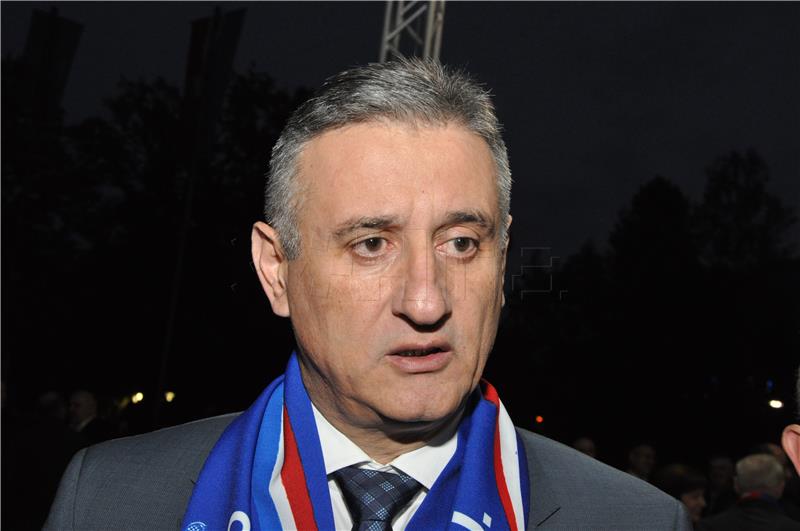 IZBORI 2015. Karamarko: svi Hrvati trebaju živjeti zajedno u EU