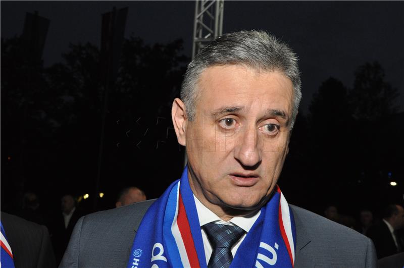 IZBORI 2015. Karamarko: svi Hrvati trebaju živjeti zajedno u EU