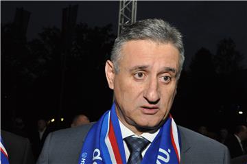 IZBORI 2015. Karamarko: svi Hrvati trebaju živjeti zajedno u EU