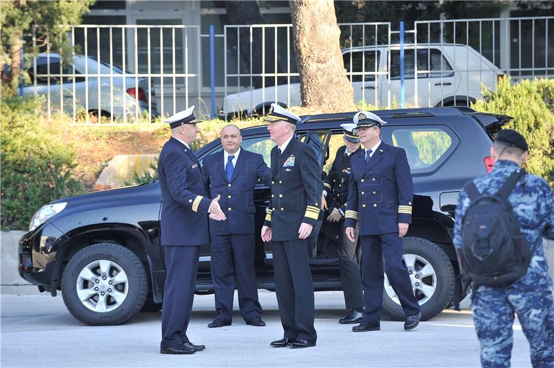 Zapovjednik VI. flote ratne mornarica SAD-a James. G. Foggo susreo s ministrom obrane Antom Kotromanovićem i zapovjednikom Hrvatske ratne mornarice Predragom Stipanovićem