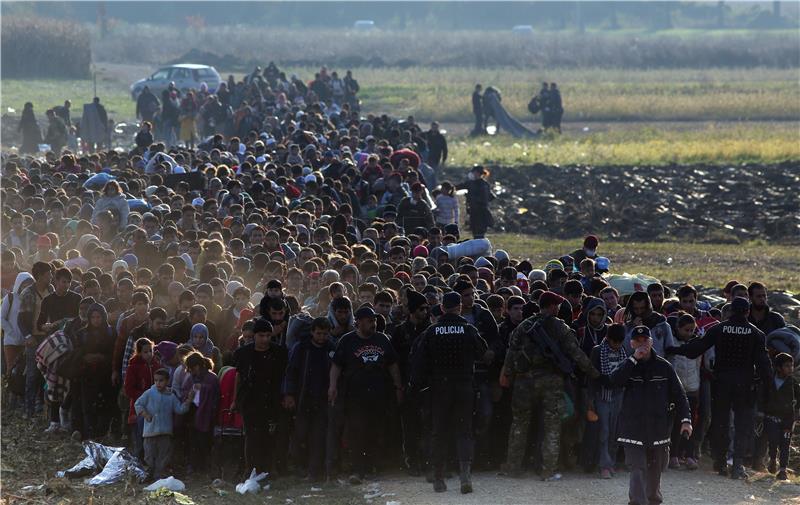 CORRECTING NEWS ITEM: Four countries on Balkan route offer to accommodate 12,000 refugees, Croatia offers 2,000 places 