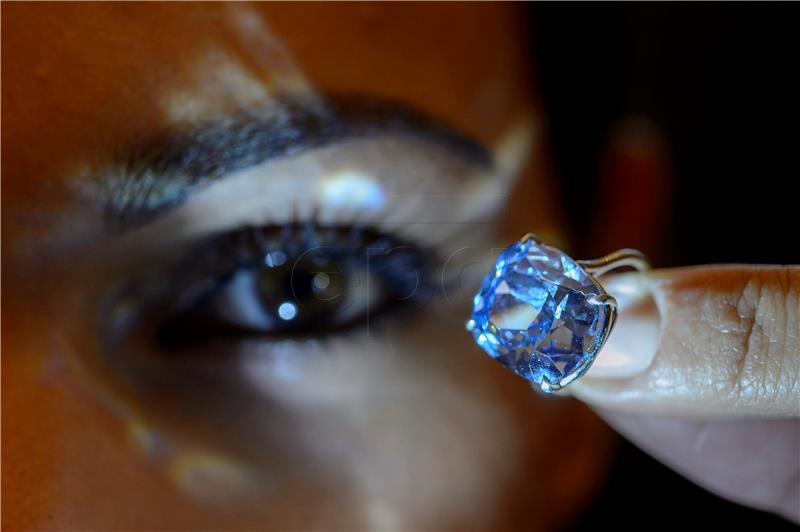 SWITZERLAND AUCTION SOTHEBY’S BLUE MOON DIAMOND