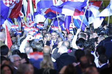 IZBORI 2015.  Završni predizborni skup Domoljubne koalicije u Areni Zagreb