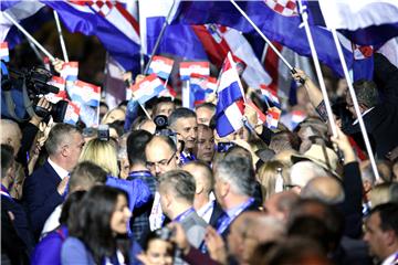 IZBORI 2015.  Završni predizborni skup Domoljubne koalicije u Areni Zagreb