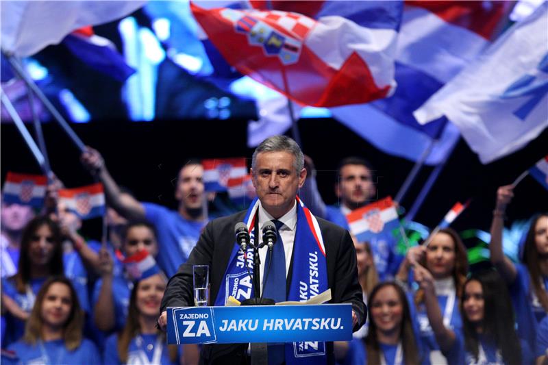 IZBORI 2015.  Završni predizborni skup Domoljubne koalicije u Areni Zagreb