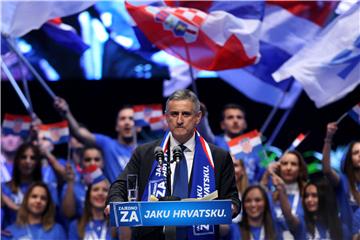 IZBORI 2015.  Završni predizborni skup Domoljubne koalicije u Areni Zagreb