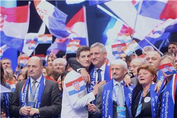 IZBORI 2015.  Završni predizborni skup Domoljubne koalicije u Areni Zagreb