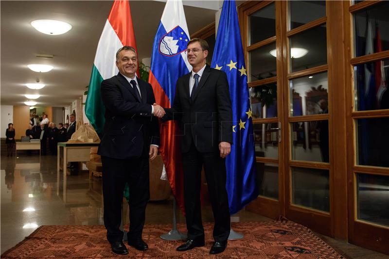 Orban kaže da migrantski val prijeti europskom identitetu