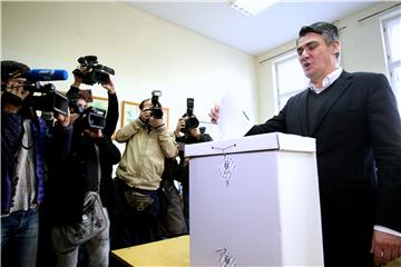 PM Milanovic votes in parliamentary election