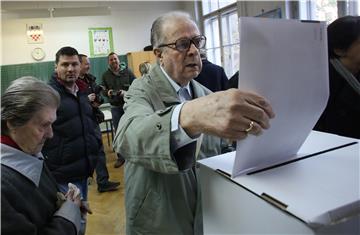 Exit polls: SDP- and HDZ-led coalitions neck and neck in parl. election