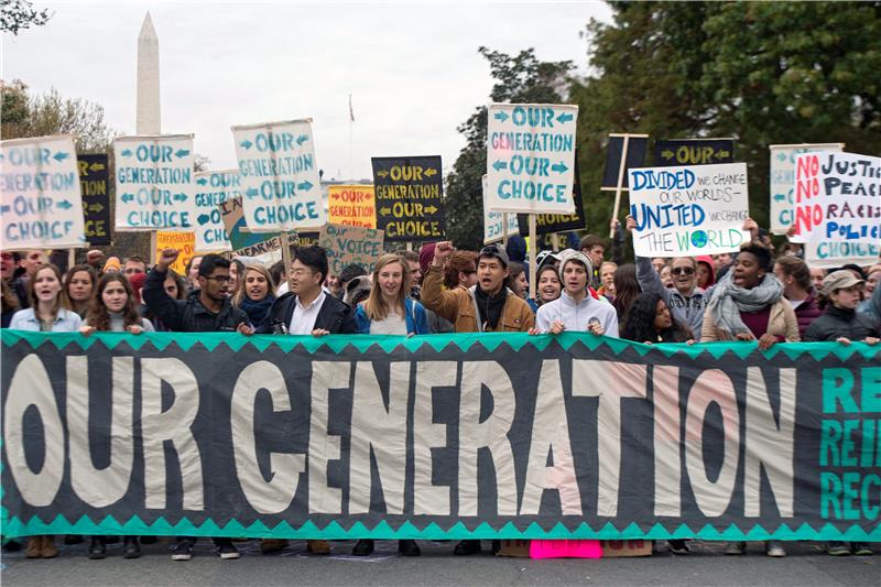 USA RALLY CLIMATE RACE IMMIGRATION