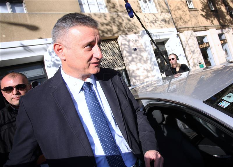 Predsjednik HDZ-a Karamarko nakon sjednice Predsjedništva HDZ-a