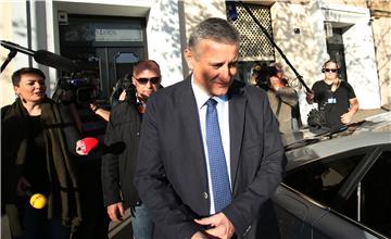 IZBORI 2015. Karamarko: čekamo da se Most konsolidira i nastavljamo pregovore