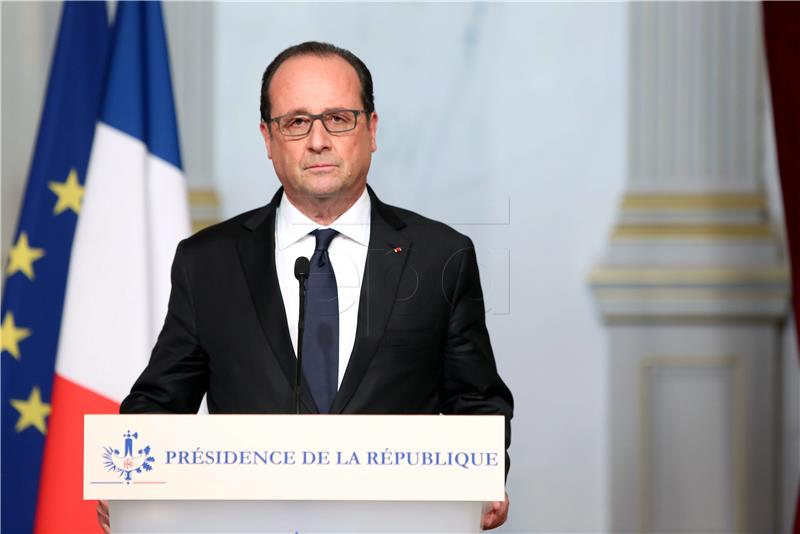 Hollande: Bit ćemo nemilosrdni