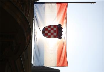 Croatia pays tribute to victims of Paris terror attacks