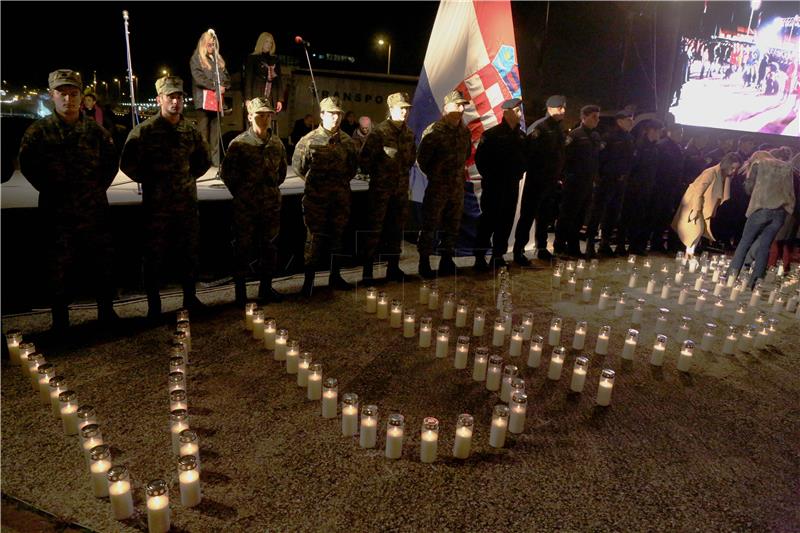 U Zagrebu obilježen Dan sjećanja na žrtvu Vukovara i Škabrnje 