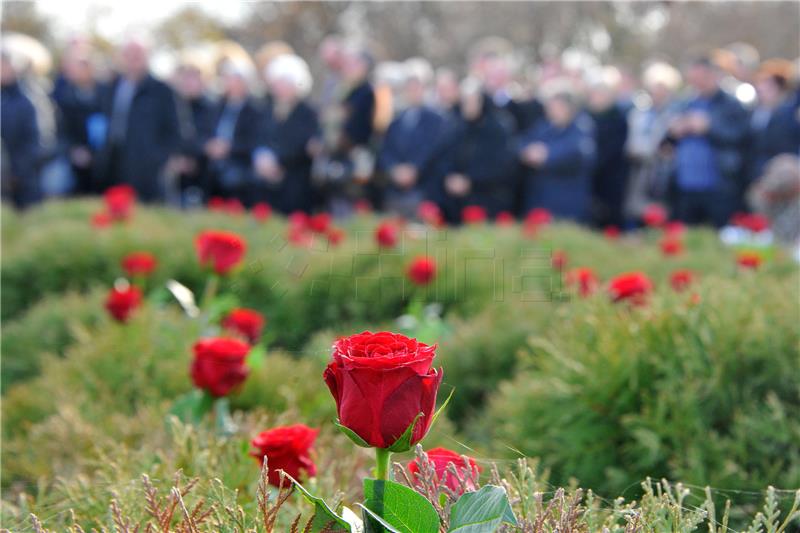 VUKOVAR Na Ovčari komemoracija u povodu 24. obljetnice ubojstva 200 ranjenika i civila