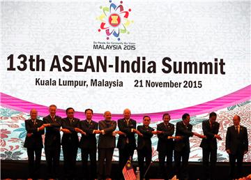 Summit ASEAN-a počeo odavanjem počasti žrtvama terorizma