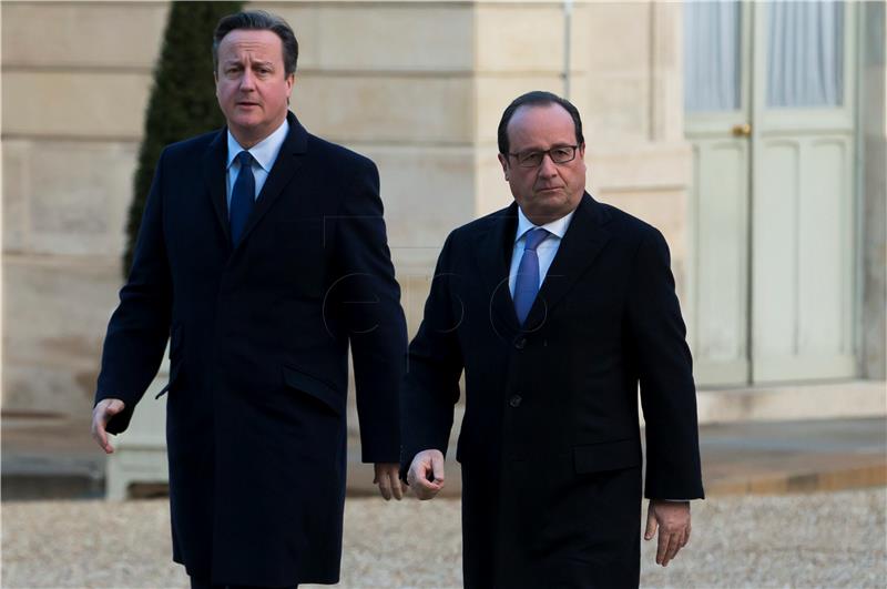 Hollande i Cameron odali počast žrtvama u Bataclanu