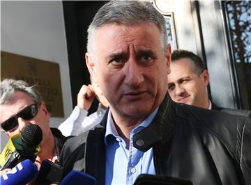 IZBORI Karamarko: Vlada SDP-a, HDZ-a i Mosta nije dobra ideja, a Kalmeta bi trebao dati ostavku ako ga optuže