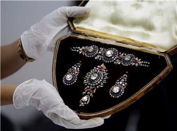 PHILIPPINES IMELDA MARCOS JEWELRY