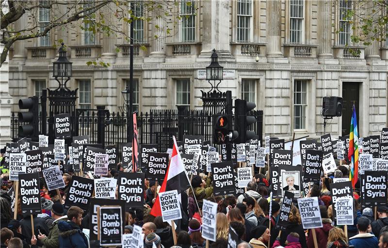 BRITAIN SYRIA BOMBING PROTESTS