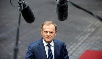 Tusk: Schengen soon a thing of the past without external border control