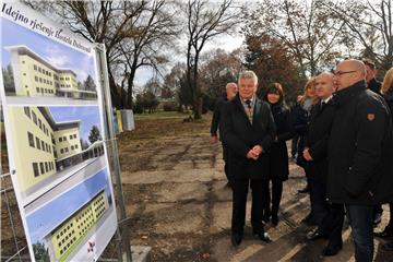 Vukovar: Otvoreni radovi na hostelu Dubrovnik i uručena donacija grada Dubrovnika Memorijalnom centru Domovinskog rata