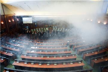 KOSOVO PARLIAMENT TEAR GAS