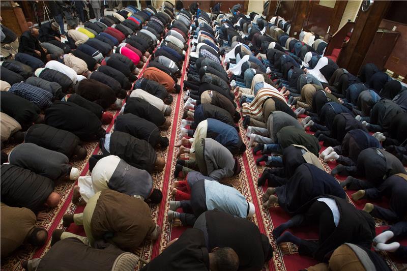 USA MUSLIMS FRIDAY PRAYER