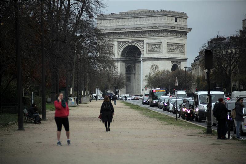 Pariz: Masovni prosvjedi uoči završetka Međunarodne konferencije o klimi - COP21