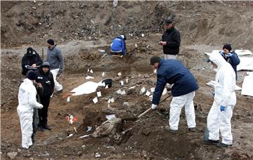 BOSNIA MASS GRAVE