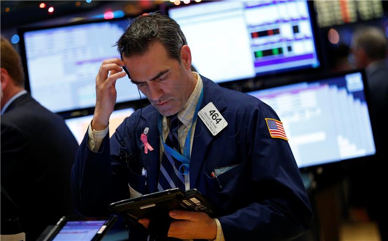 Wall Street pao nakon povećanja kamata u SAD-u