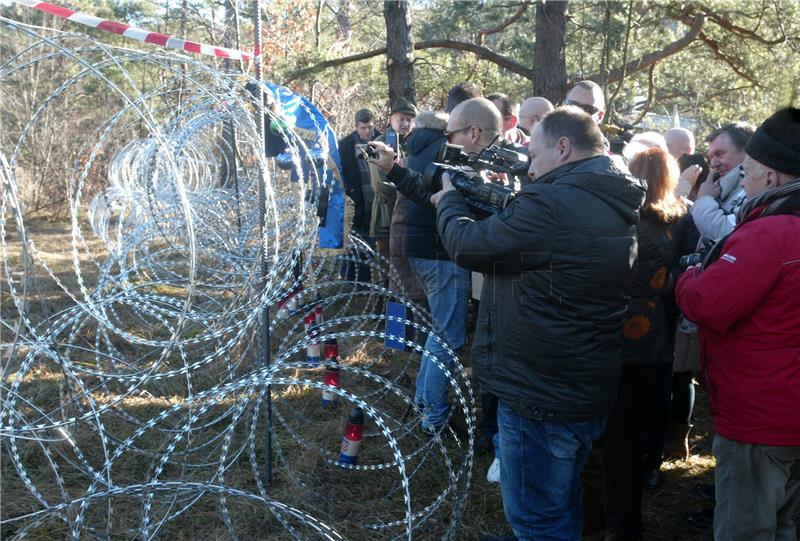  Mirni prosvjed  protiv opasne žice na malograničnom prijelazu Lipa-Novokračine 