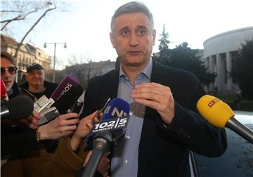 Karamarko: Ne bih potpisao prijedlog Mosta o tripartitnoj vladi